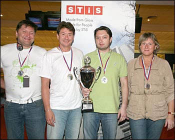 победительница пятого этапа чемпионата по боулингу СТИС 2011 - команда Технологи уюта